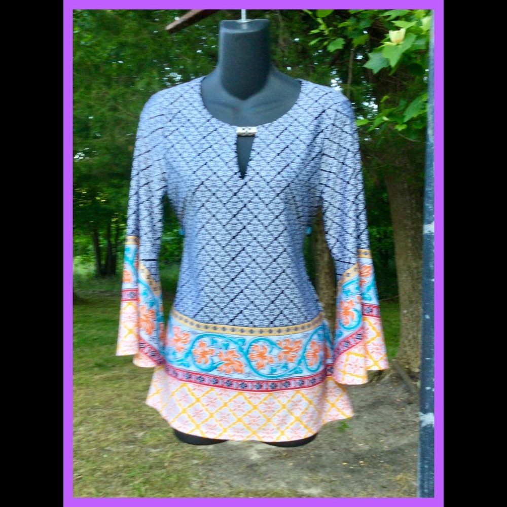 Bell Sleeved Tunic, sz S